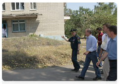 Председатель Правительства Российской Федерации В.В.Путин посетил воронежскую больницу №8, которую удалось спасти от лесного пожара|4 августа, 2010|14:57