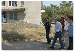 Prime Minister Vladimir Putin visits Voronezh Hospital No. 8 saved from wildfire