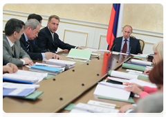 Prime Minister Vladimir Putin at the Government Presidium meeting|5 august, 2010|16:14