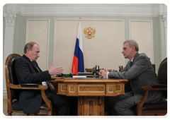 Prime Minister Vladimir Putin discussing preparations in schools and universities for new academic year with Minister of Education and Science Andrei Fursenko|6 august, 2010|12:00