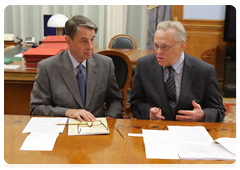 Minister of Culture Alexander Avdeyev and Dr Yuri Osipov, president of the Russian Academy of Science, at a meeting on measures to support national archaeology|7 august, 2010|13:22