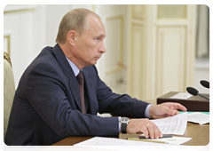 Prime Minister Vladimir Putin chairing the meeting of the Government Presidium|9 august, 2010|19:45