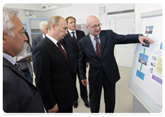 Prime Minister Vladimir Putin visiting new Oil and Gas Institute building at Siberian Federal University in Krasnoyarsk|1 september, 2010|09:51