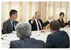 Prime Minister Vladimir Putin meeting with undergraduate and post-graduate students at the Siberian Federal University|1 september, 2010|11:26