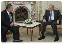 Prime Minister Vladimir Putin meeting with  former Japanese Prime Minister Yoshiro Mori|10 september, 2010|19:15