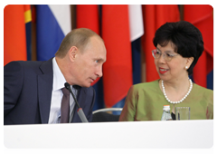 Prime Minister Vladimir Putin and WHO Director General Dr Margaret Chan at the 60th session of the WHO Regional Committee for Europe|13 september, 2010|14:40