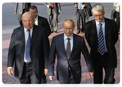 Prime Minister Vladimir Putin touring the Nizhny Novgorod Kremlin during a working visit to the Nizhny Novgorod Region|13 september, 2010|19:45