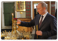 Prime Minister Vladimir Putin touring the Nizhny Novgorod Kremlin during a working visit to the Nizhny Novgorod Region|13 september, 2010|19:46