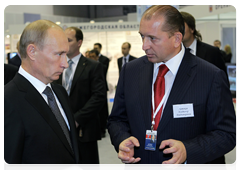 Prime Minister Vladimir Putin at an exhibition of priority projects for the Volga Federal District|14 september, 2010|16:53