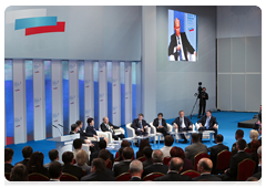 Prime Minister Vladimir Putin speaking at the United Russia conference on the development strategy for the Volga Federal District|14 september, 2010|19:24