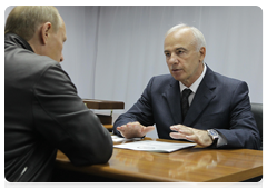 President of the Republic of Adygea Aslan Tkhakushinov at a meeting with Prime Minister Vladimir Putin|17 september, 2010|23:11