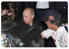 Prime Minister Vladimir Putin in Maikop speaking to drivers participating in the Silk Road Challenge, the Dakar Series|17 september, 2010|23:28