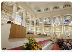 Prime Minister Vladimir Putin giving a speech at the General Council meeting of the Federation of Independent Trade Unions of Russia|18 september, 2010|15:16