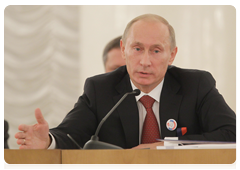 Prime Minister Vladimir Putin giving a speech at the General Council meeting of the Federation of Independent Trade Unions of Russia|18 september, 2010|15:16