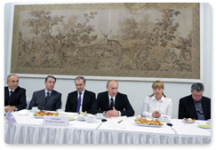 Prime Minister Vladimir Putin meets with members of the Mariinsky Theatre’s Board of Trustees during an official visit to St. Petersburg