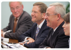 Volkswagen CEO Martin Winterkorn meeting with Prime Minister Vladimir Putin|2 september, 2010|19:55