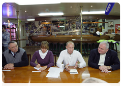 Председатель Правительства Российской Федерации В.В.Путин посетил судно «Солитэр», где провел встречу с участниками проекта «Северный поток»|20 сентября, 2010|20:05