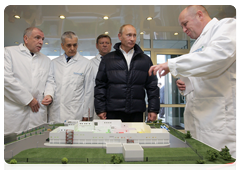 Председатель Правительства Российской Федерации В.В.Путин посетил в Санкт-Петербурге новую фабрику «Конкорд», производящую готовые блюда, в том числе для школ|20 сентября, 2010|20:33