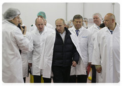 Председатель Правительства Российской Федерации В.В.Путин посетил в Санкт-Петербурге новую фабрику «Конкорд», производящую готовые блюда, в том числе для школ|20 сентября, 2010|21:16