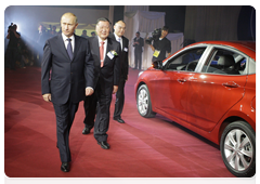Prime Minister Vladimir Putin at the opening ceremony for a full-cycle Hyundai plant|21 september, 2010|17:23