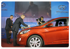 Председатель Правительства Российской Федерации В.В.Путин принял участие в торжественной церемонии открытия завода Hyundai Motor в Санкт-Петербурге|21 сентября, 2010|17:27