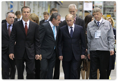 Председатель Правительства России В.В.Путин принял участие в церемонии открытия завода автокомплектующих австро-канадской компании «Магна» в Санкт-Петербурге