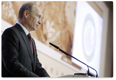 Prime Minister Vladimir Putin addresses the international forum "The Arctic: Territory of Dialogue"