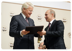 Prime Minister Vladimir Putin and Icelandic President Olaf Ragnar Grimsson at the international forum The Arctic: Territory of Dialogue|23 september, 2010|13:05