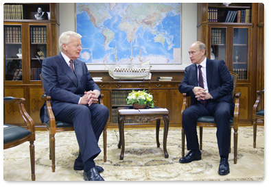 Prime Minister Vladimir Putin meets with President of Iceland Olafur Ragnar Grimsson on the sidelines of the International Arctic Forum in Moscow to discuss international cooperation in that region