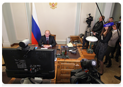 Prime Minister Vladimir Putin holding a video conference with Khabarovsk, where the Amur highway has been completed|24 september, 2010|09:24