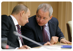 Prime Minister Vladimir Putin and Minister of Regional Development Viktor Basargin|24 september, 2010|16:39