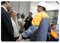 Prime Minister Vladimir Putin touring the Mondi Syktyvkarsky Paper Plant|28 september, 2010|19:27