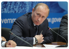 At the meeting chaired by Prime Minister Vladimir Putin to discuss progress made on investment projects in the timber industry|28 september, 2010|21:27