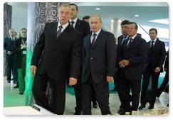 Prime Minister Vladimir Putin attends Lesdrevmash-2010 international exhibition