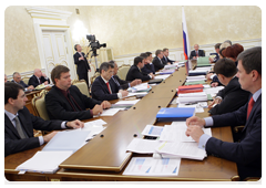 Prime Minister Vladimir Putin chairing a meeting of the Russian Government Presidium|30 september, 2010|16:40