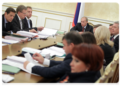 Prime Minister Vladimir Putin chairing a meeting of the Russian Government Presidium|30 september, 2010|16:41