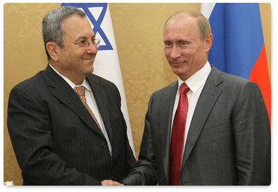 Prime Minister Vladimir Putin meets with Ehud Barak, Israeli Deputy Prime Minister and Minister of Defence