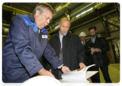 Prime Minister Vladimir Putin taking part in the launching of a new electric steel-making facility at Izhstal plant|7 september, 2010|19:08