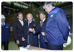 Prime Minister Vladimir Putin taking part in the launching of a new electric steel-making facility at Izhstal plant|7 september, 2010|19:08