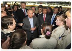 Prime Minister Vladimir Putin at the IzhAvto car plant|7 september, 2010|19:47