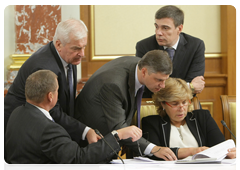 Members of the Government at the meeting of the Government Commission on Budgetary Planning|8 september, 2010|18:37