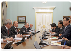 Prime Minister Vladimir Putin  meeting with South Korean President Lee Myung-bak|9 september, 2010|18:35