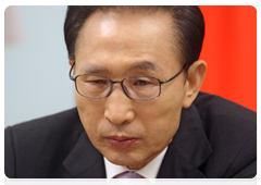 South Korean President  Lee Myung-bak during a meeting with Prime Minister Vladimir Putin|9 september, 2010|18:35