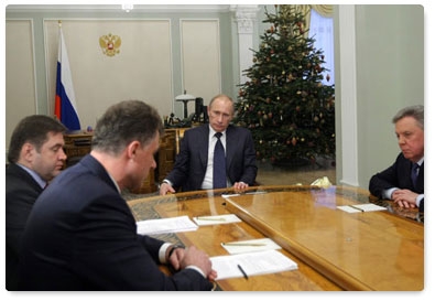 Prime Minister Vladimir Putin meets with Moscow Region Governor Boris Gromov, Minister of Energy Sergei Shmatko and IDGC Holding’s Director General Nikolai Shvets