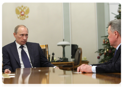 Prime Minister Vladimir Putin meeting with Moscow Region Governor Boris Gromov, Minister of Energy Sergei Shmatko and IDGC Holding’s Director General Nikolai Shvets|1 january, 2011|17:00