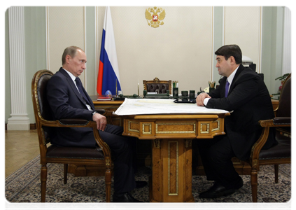 Председатель Правительства Российской Федерации В.В.Путин провёл рабочую встречу с министром транспорта Российской Федерации И.Е.Левитиным|1 января, 2011|17:00