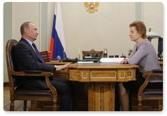 Prime Minister Vladimir Putin holds a meeting with Khanty-Mansi Governor Natalya Komarova