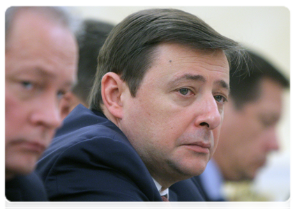 Deputy Prime Minister and Presidential Plenipotentiary Envoy to the North Caucasus Federal District Alexander Khloponin at a meeting of the Government Presidium|13 january, 2011|18:56