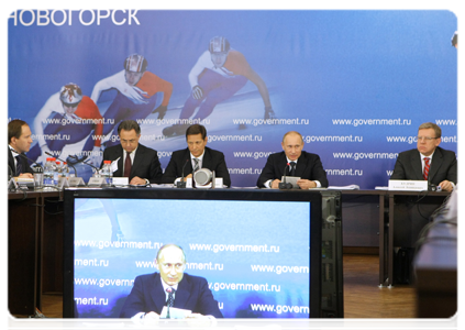 Prime Minister Vladimir Putin chairing a meeting on Russia’s sport and fitness strategy through 2020 in Novogorsk, outside Moscow|17 january, 2011|20:44