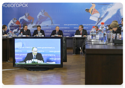 Prime Minister Vladimir Putin chairing a meeting on Russia’s sport and fitness strategy through 2020 in Novogorsk, outside Moscow|17 january, 2011|20:44